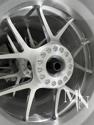 BBS FI R 991 GT3 কাস্টম ফোরজড রিমগুলির জন্য সেন্টারলক হুইল উপলব্ধ